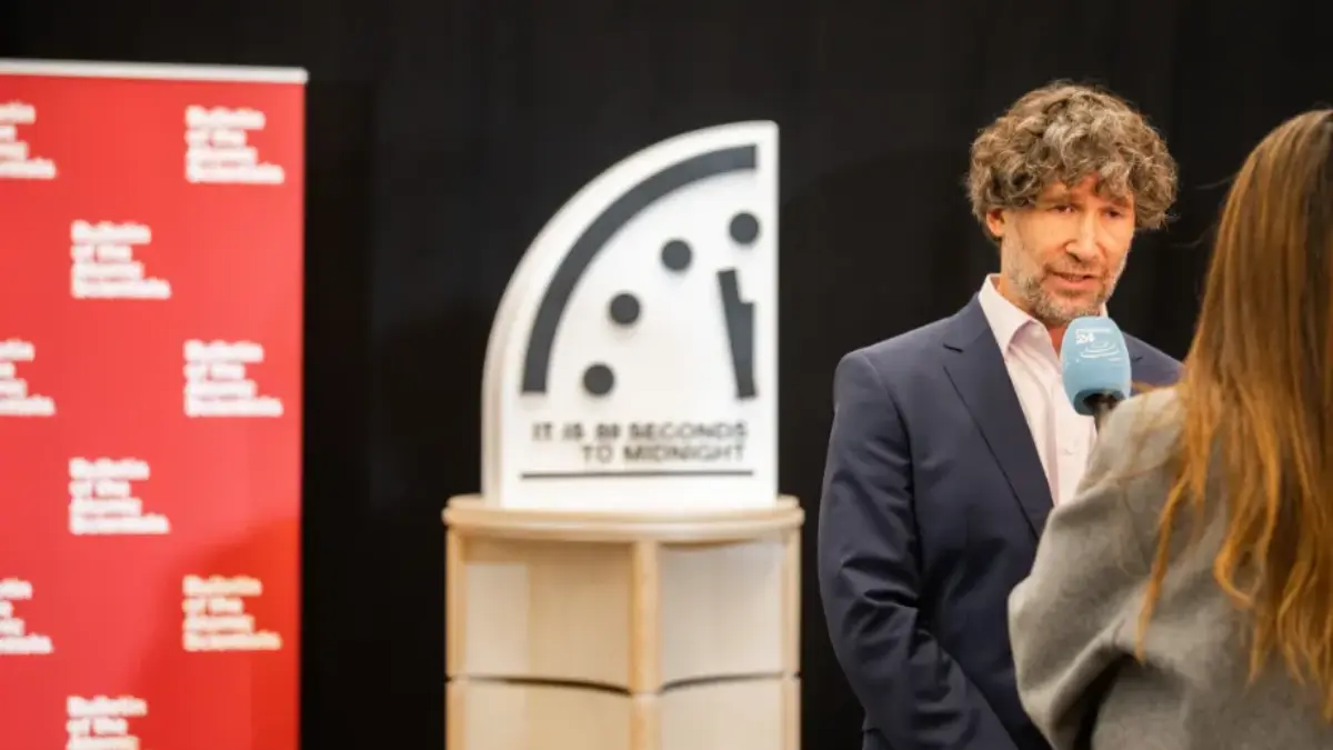 «Часы Судного дня» приблизили ядерную полночь на 4 секунды. Как это остановить?