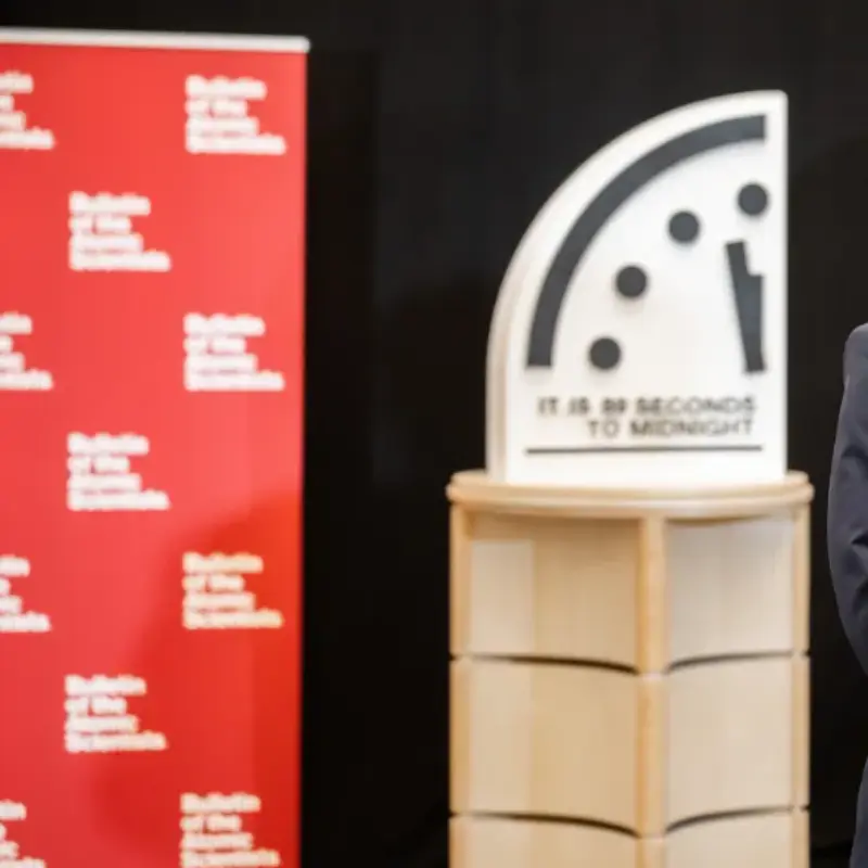 «Часы Судного дня» приблизили ядерную полночь на 4 секунды. Как это остановить?