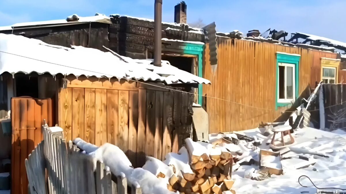 «Чужой беды не бывает»: 77-летняя волонтёр потеряла в пожаре дом и просит о помощи