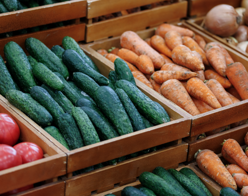 Огурцы с помидорами теперь для богатых? Почему жить в 2026 году станет дороже