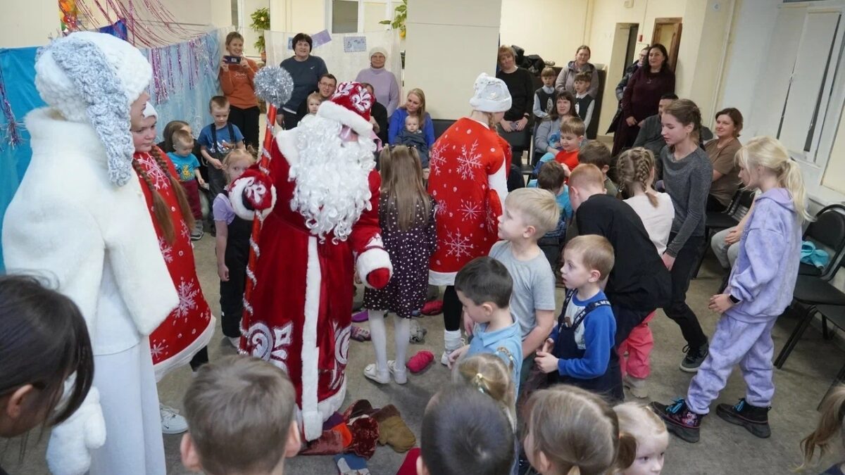 Добрая акция «Рукавички Деда Мороза»