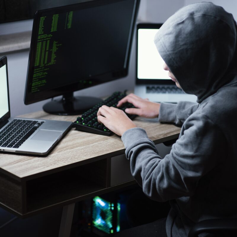 Вам письмо от Госуслуг: россиян предупредили о новом способе обмана через рассылки