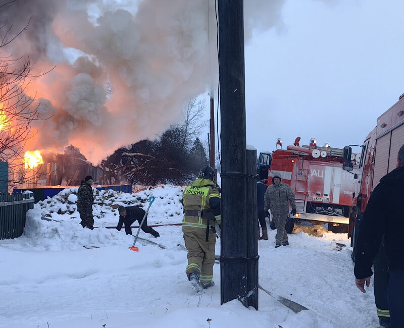 Спасла четверых детей из огня: храбрый поступок сибирячки