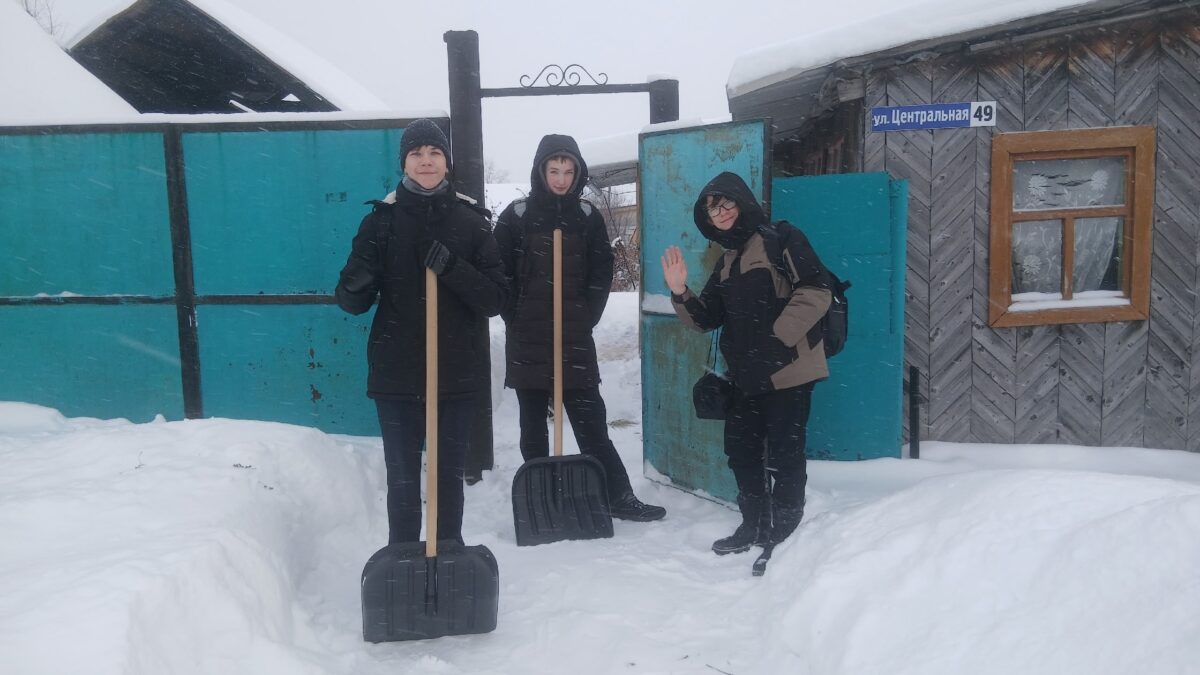 Волонтёрский «снежный десант» в деле