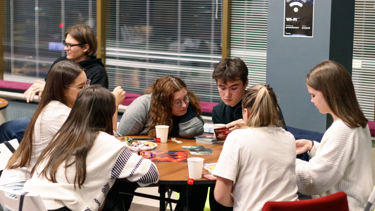 Почему ты остаёшься