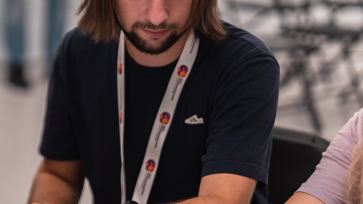 Отсутствие границы между сочувствием и жалостью