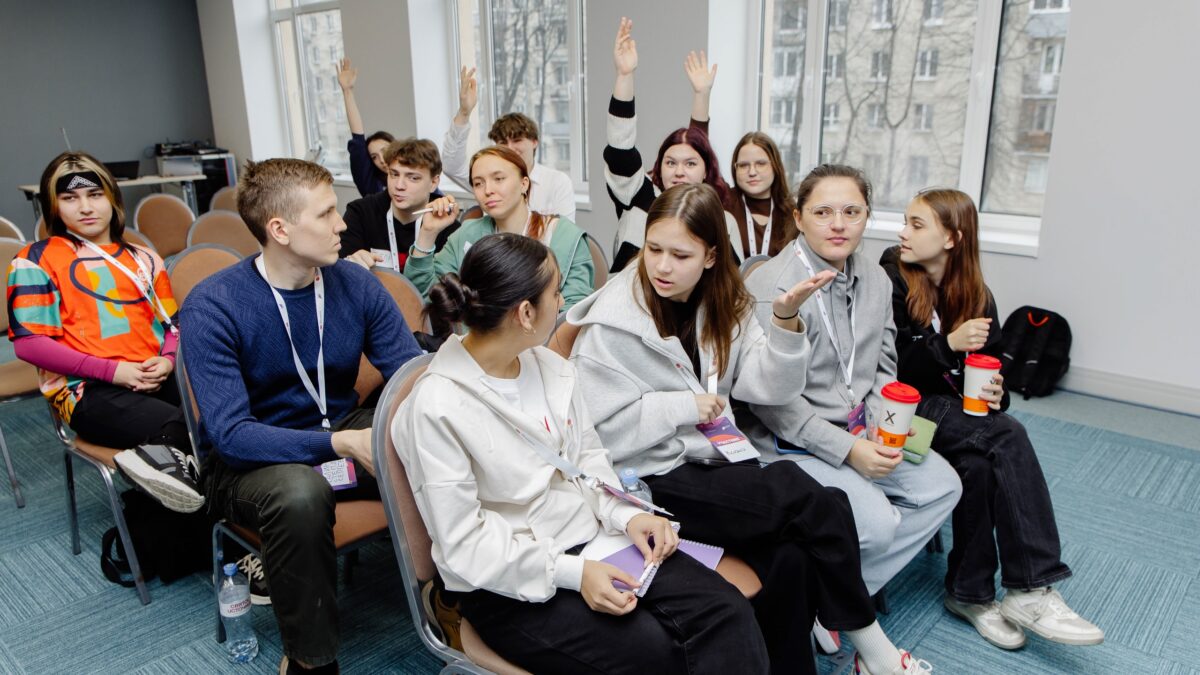 Правила поведения при встрече с бродячими стаями за территорией приюта