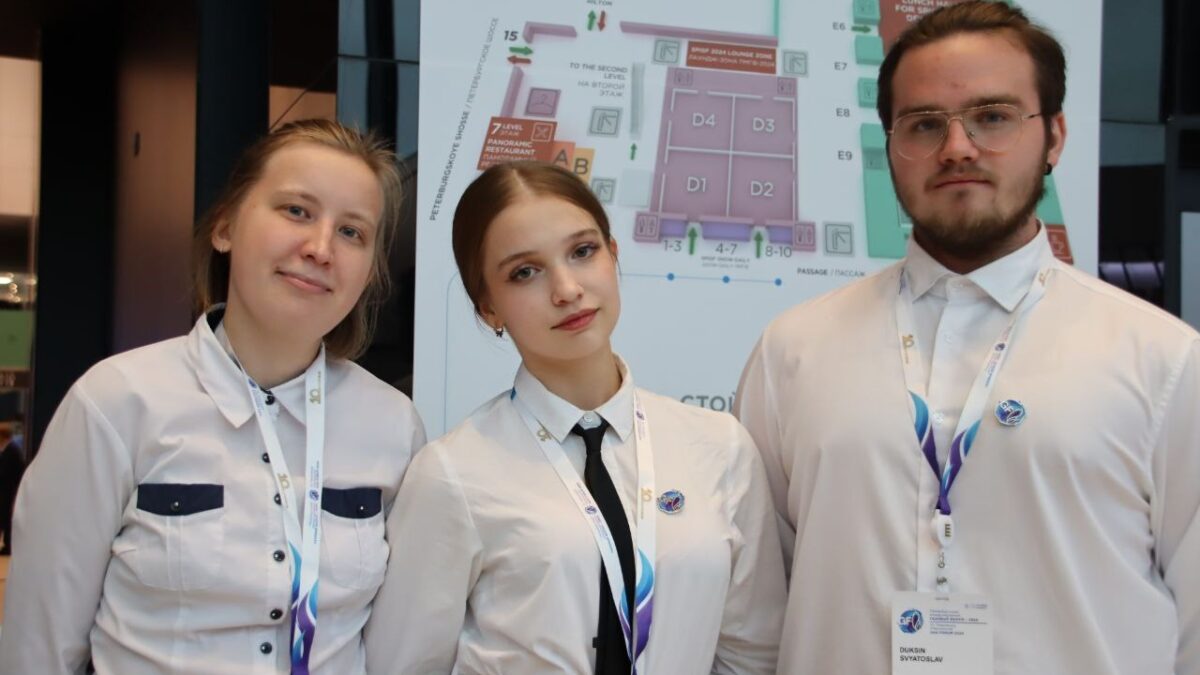 Безопасность на обледенелых дорожках во время зимнего выгула