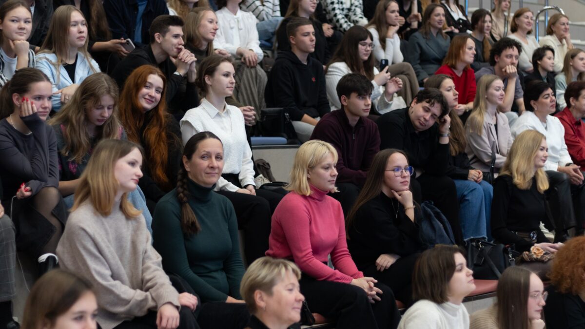 Волонтёр и границы темы