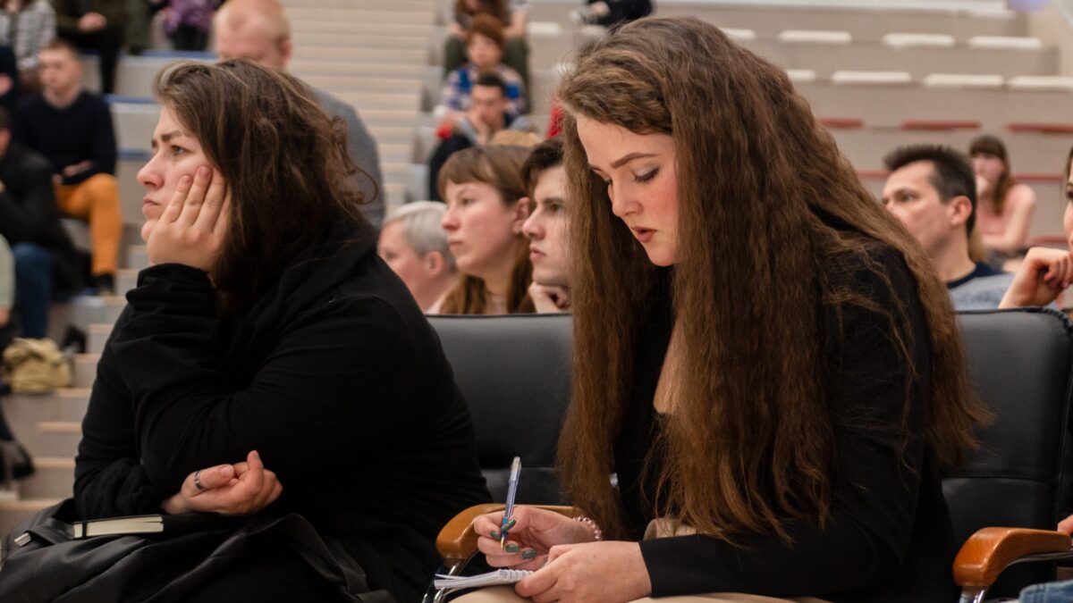 Инструкции по деликатной коммуникации с подопечными