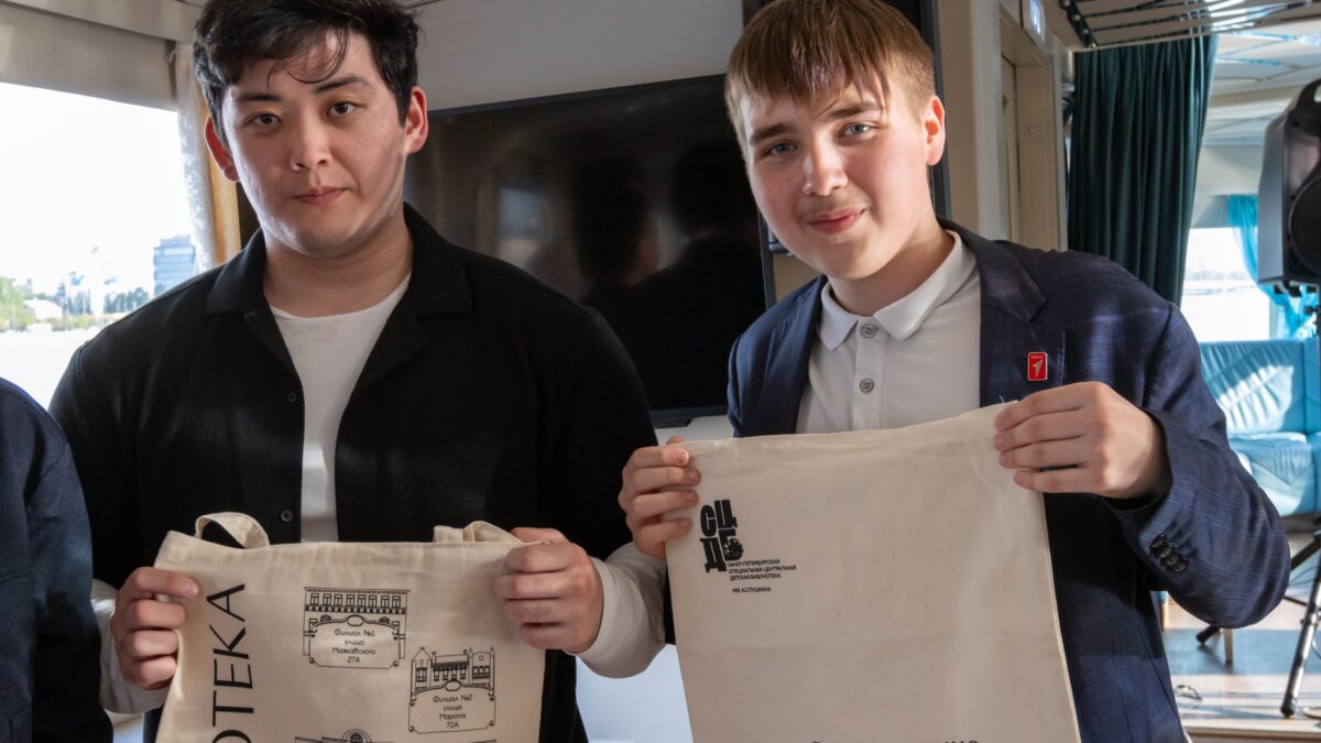 Гордость за других