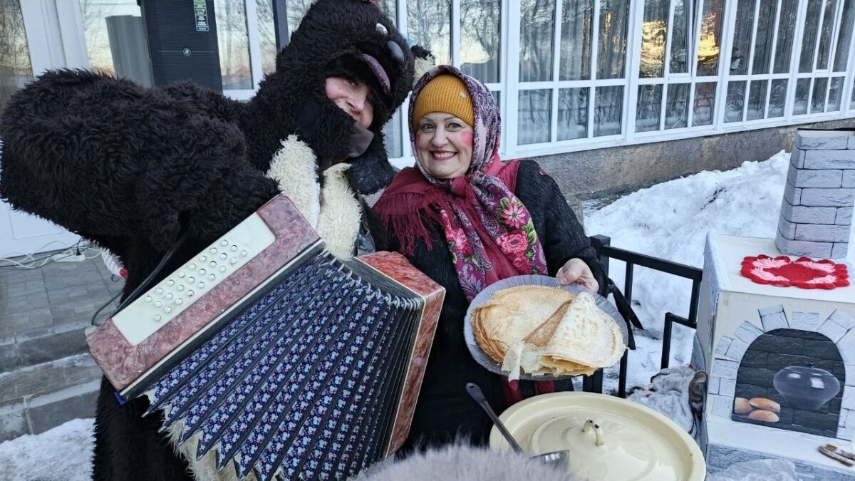 Масленичные гуляния «Всех нас пост Великий ждёт, наедайся впрок, народ!»