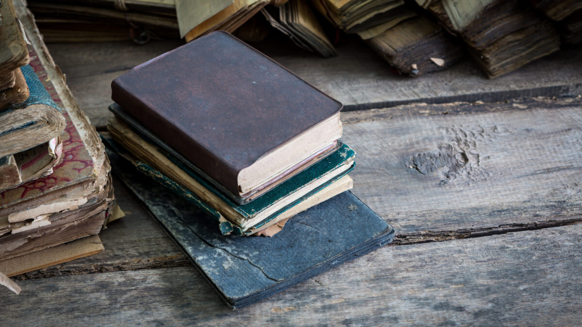 Как сдать ненужные книги на благотворительность?