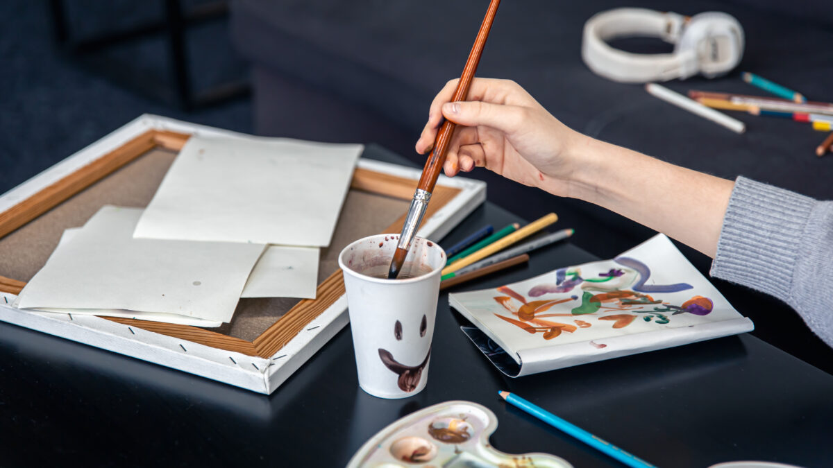 Борьба за каждое движение: как родителям детей с ДЦП не выгореть – 3 упражнения из арт-терапии