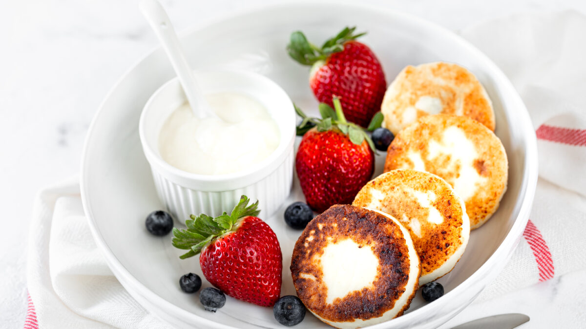 Рецепты из творога – топ-7: в чём польза и как сделать дома