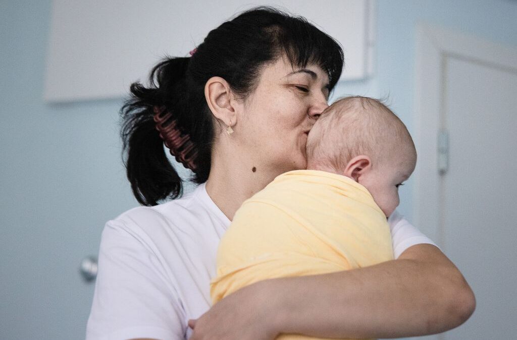 Поддержка тех, кто помогает самым уязвимым: ресурсные группы для патронажных нянь