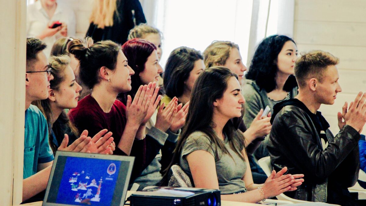 Волонтерское курирование музыкальных фондов в публичных медиатеках