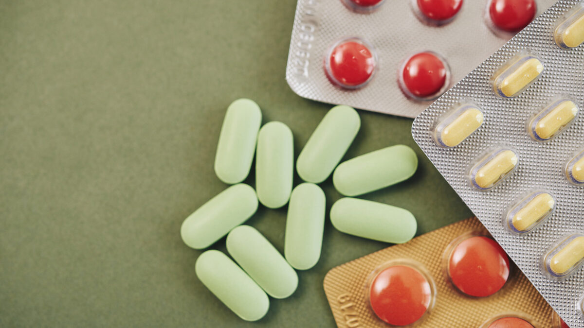 Что такое БАДы: за и против, риски, рекомендации врачей