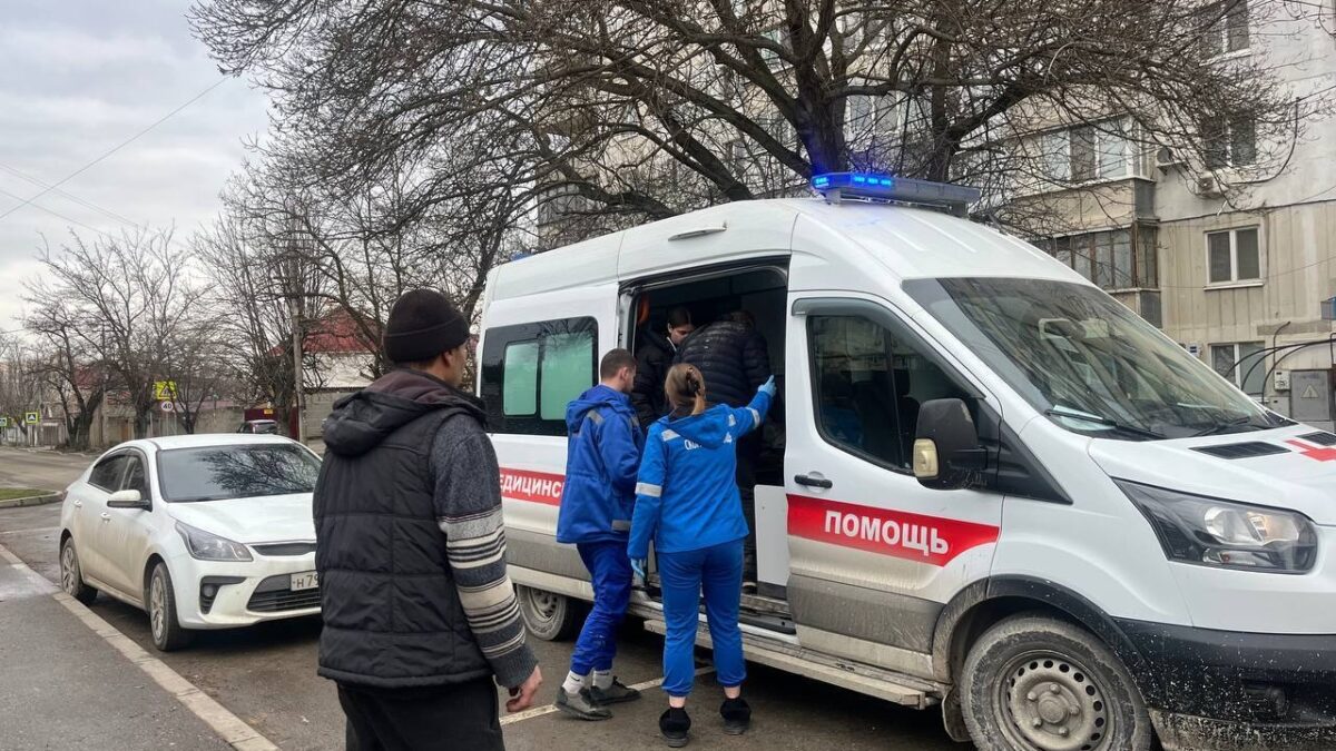 Не прошла мимо: студентка колледжа оказала первую помощь при эпилепсии