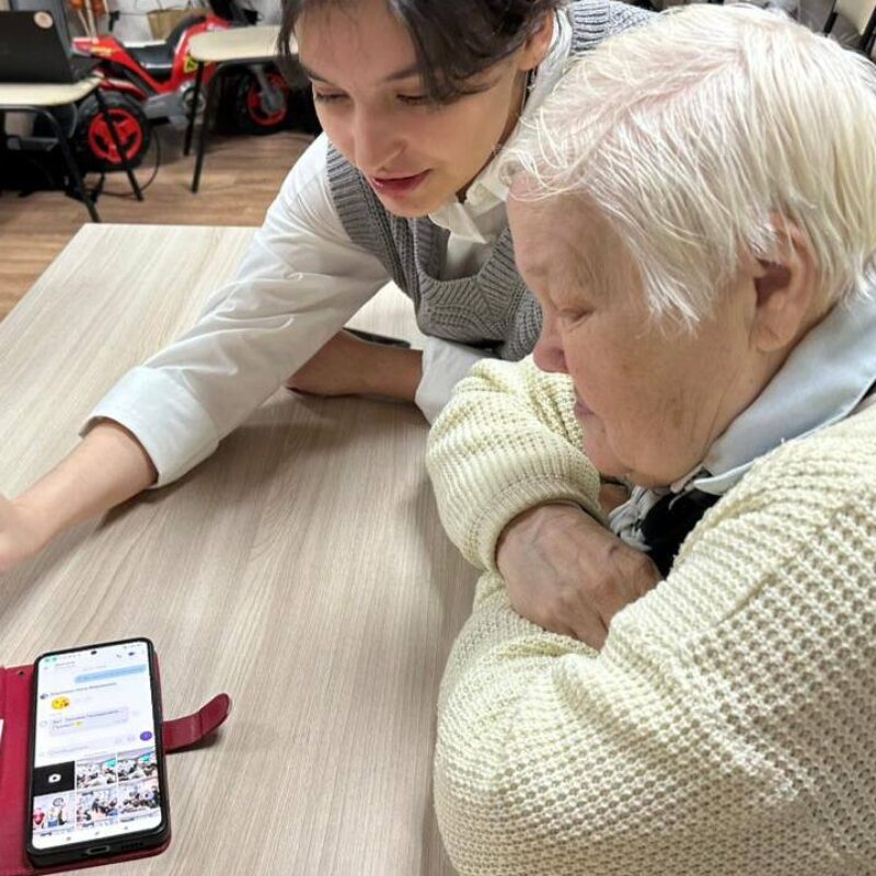 Цифровой помощник: вышел новый онлайн-курс для волонтёров