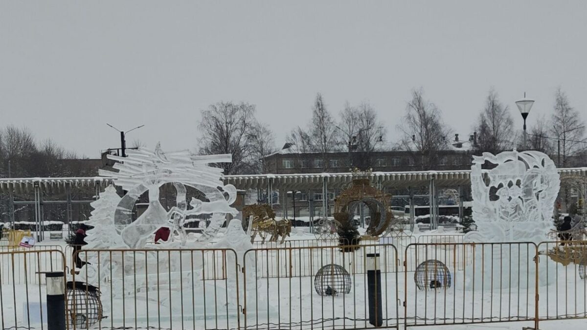 Конкурс ледяных скульптур в городе