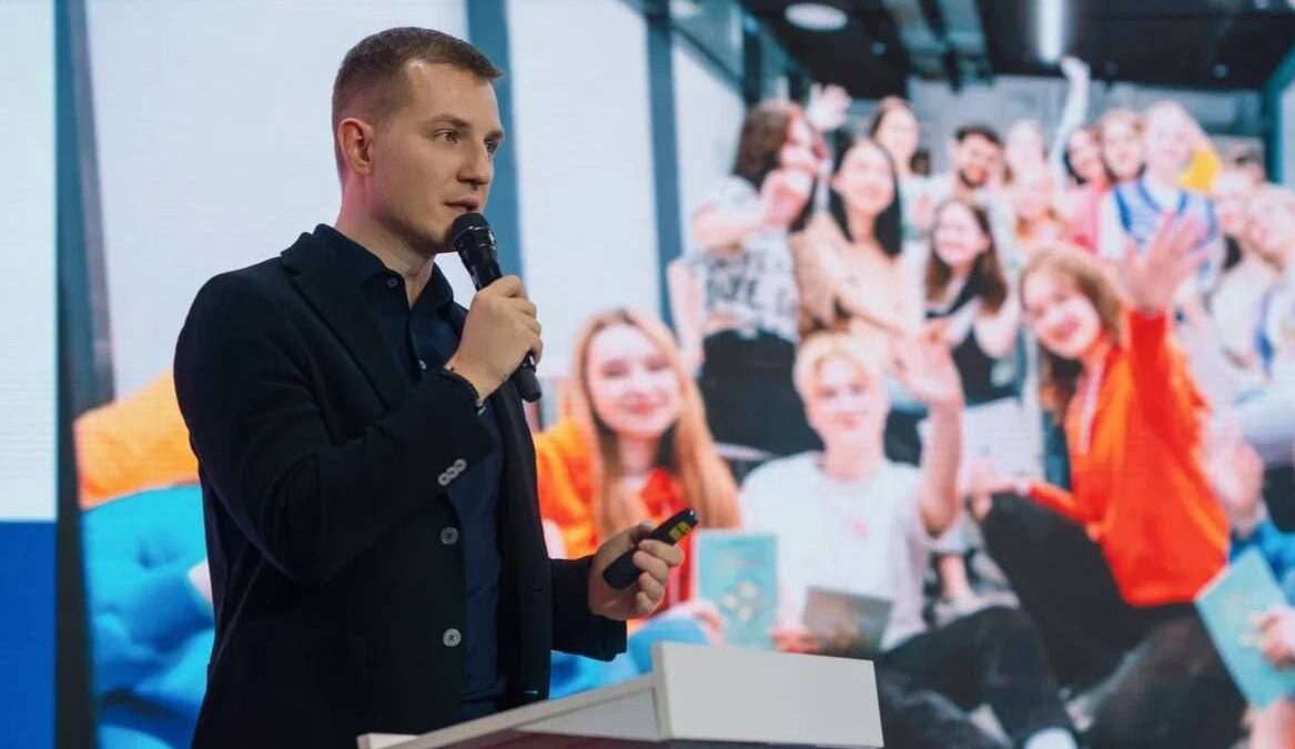 Волонтёрство, донорство и наставничество хотят учитывать в списке приоритетных тем для кино