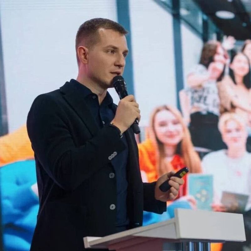 Волонтёрство, донорство и наставничество хотят учитывать в списке приоритетных тем для кино