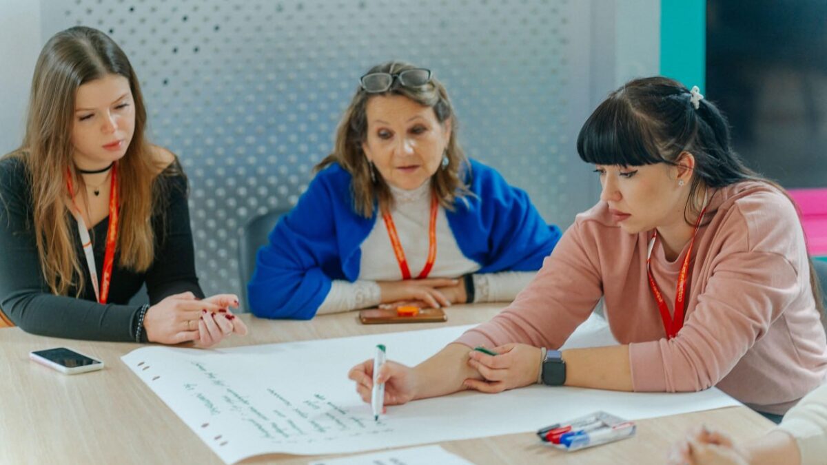 Что учесть в работе НКО из-за нового закона о русификации: рекомендации юристов