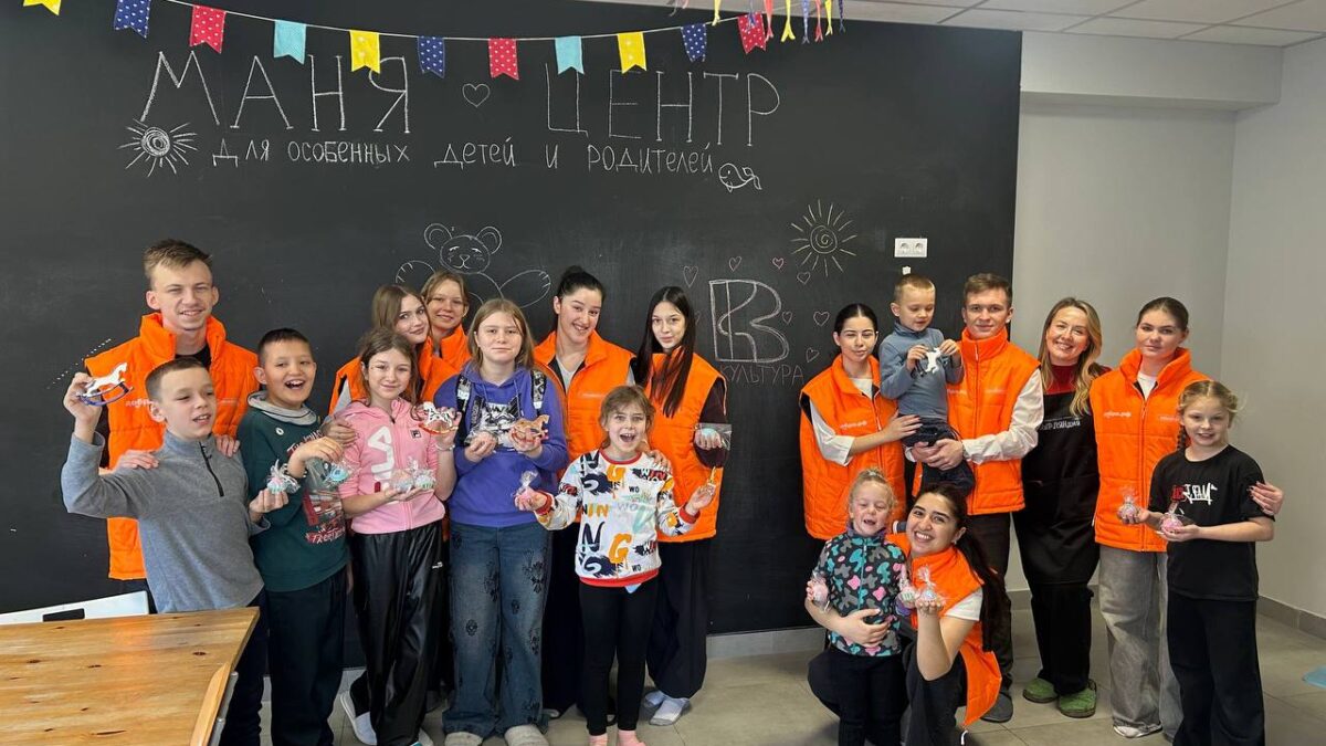 Волонтеры стали творческими наставниками для детей на мастер-классах!