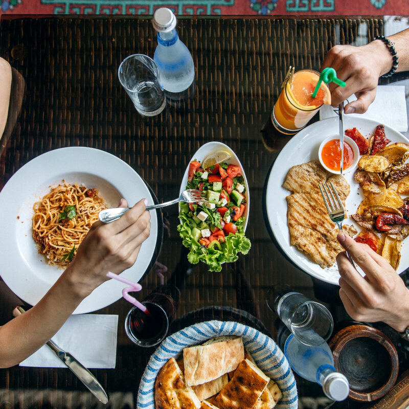 Быстро, вкусно, сбалансированно: что приготовить на ужин? Вот 10 простых рецептов на каждый вечер