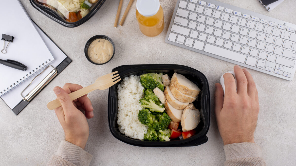 Быстро, вкусно, полезно: как приготовить обед на работу за 20 минут? Топ-5 рецептов