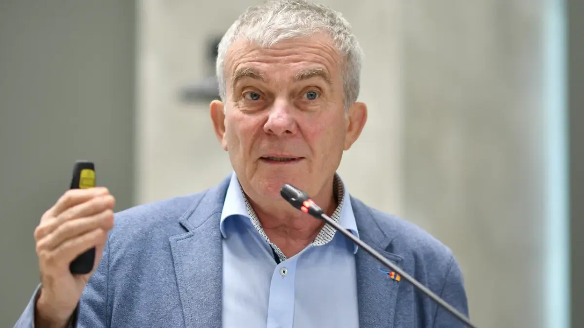 Бороться с плагиатом надо начинать уже в детстве