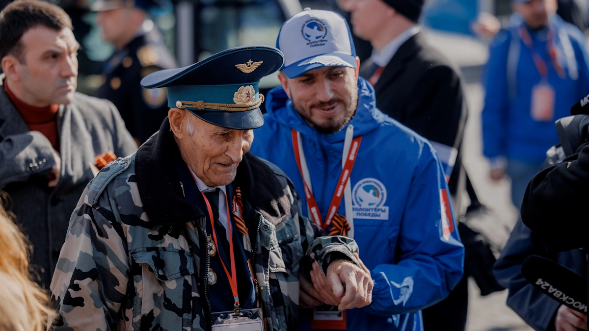 Объявили отбор волонтёров на парад Победы 2026-го – кто может пройти конкурс?