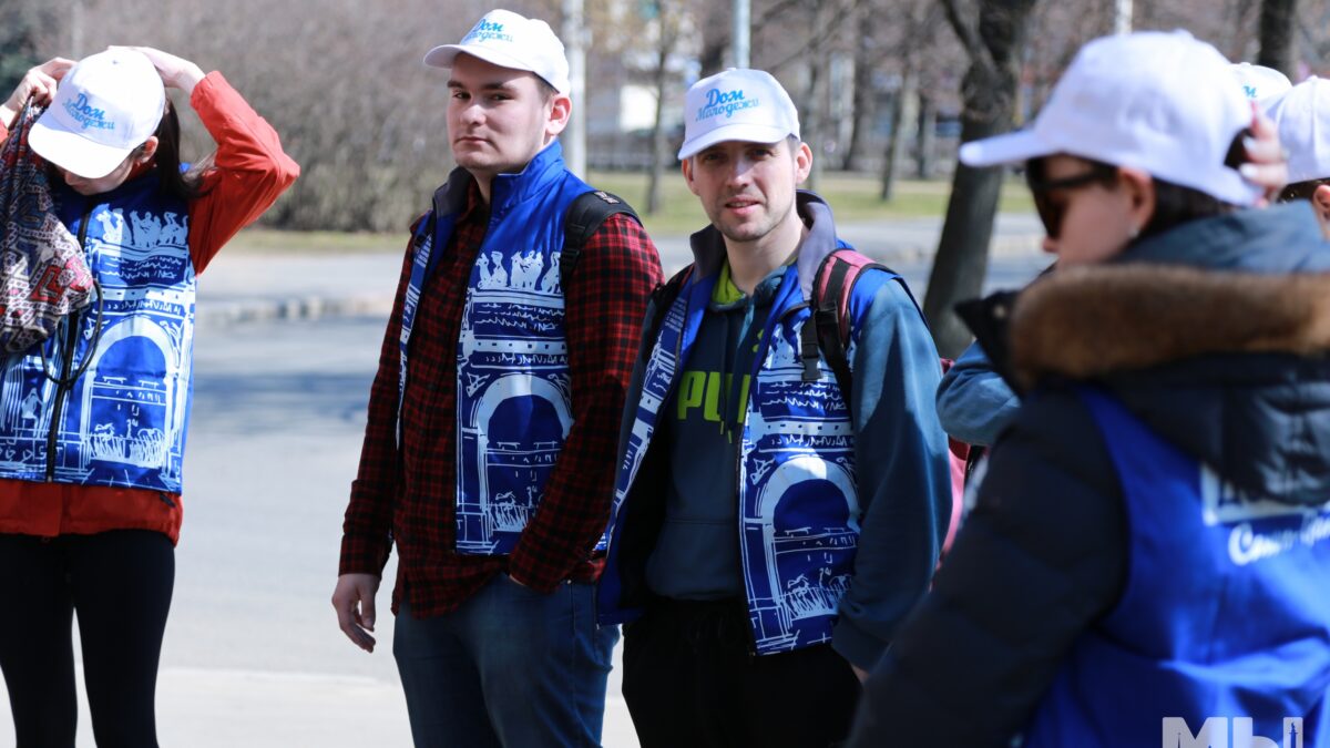 Список из ста имён