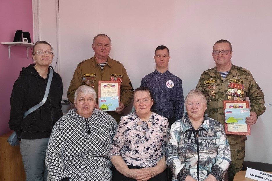 Встреча с ветеранами СВАЧ и ЛВ «Защитников Родины славим»