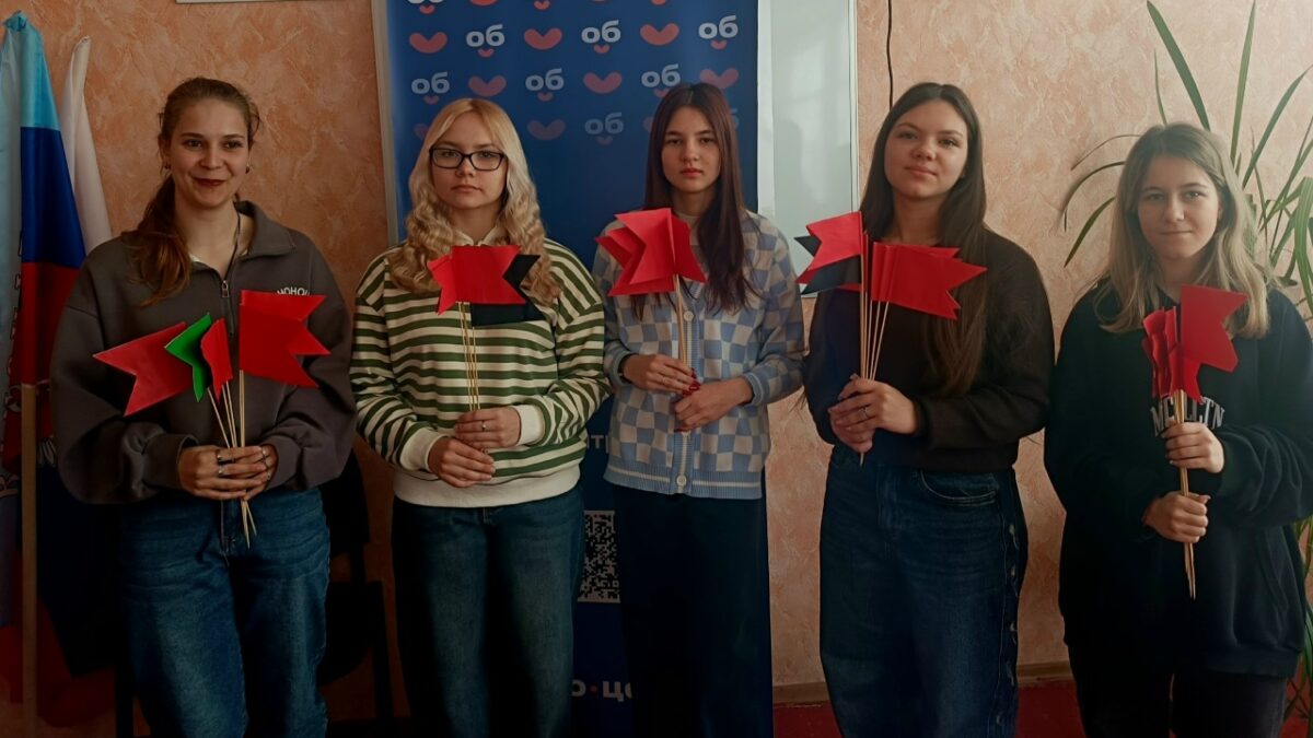 Мастер-класс «Изготовление противоминных флажков».