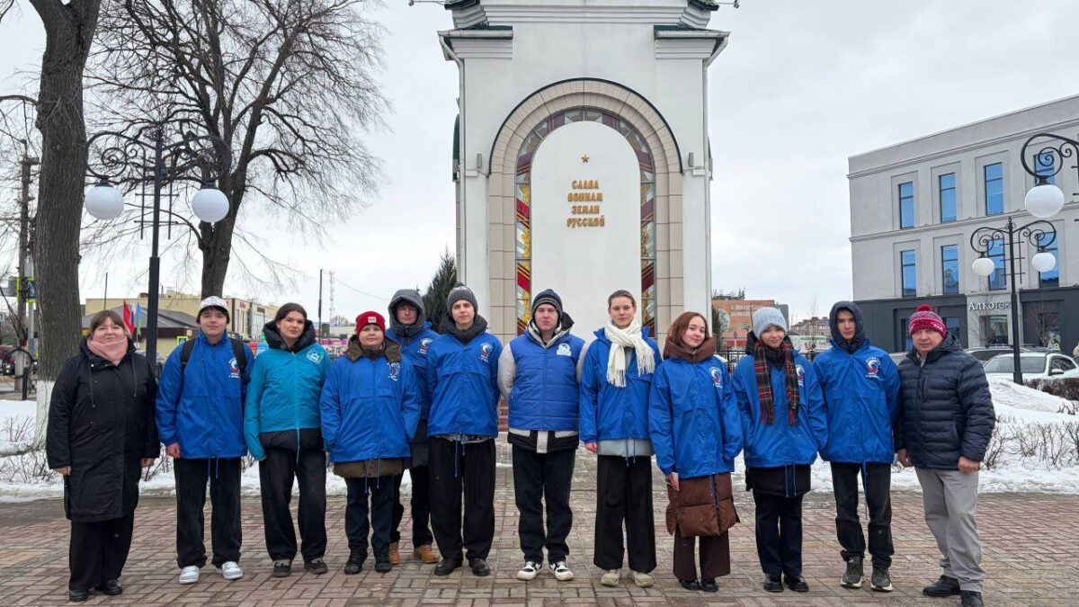 «Волшебство в квадрате»: волонтёры подарили весну к 8 Марта