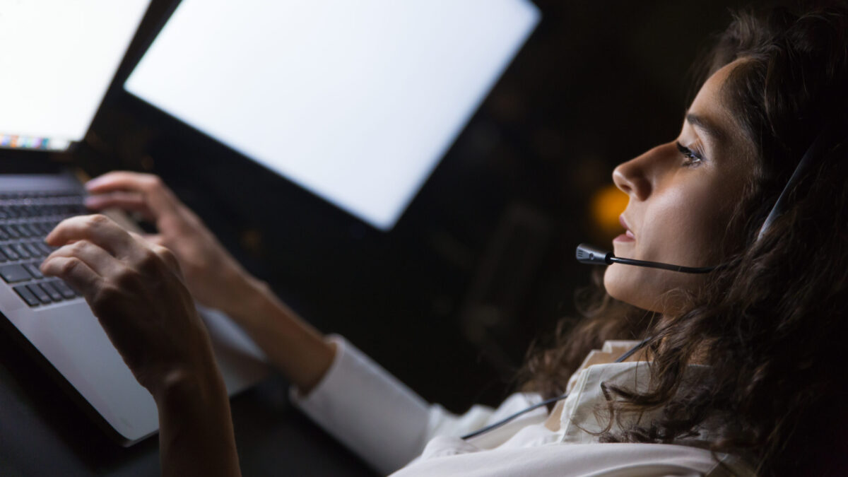 Горячая линия помощи в Москве: 11 номеров НКО