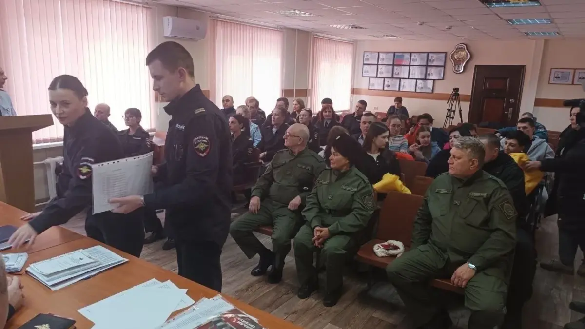 В воскресенье по всей стране прошли акции памяти жертв теракта в «Крокус Сити Холле».