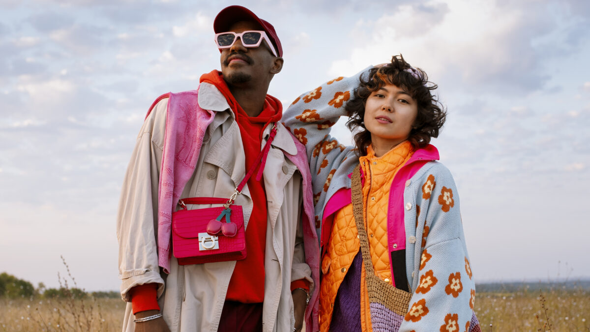 Эстетика кочевника и пэчворк: что в моде весной 2026? Назвали топ-10 стильных образов