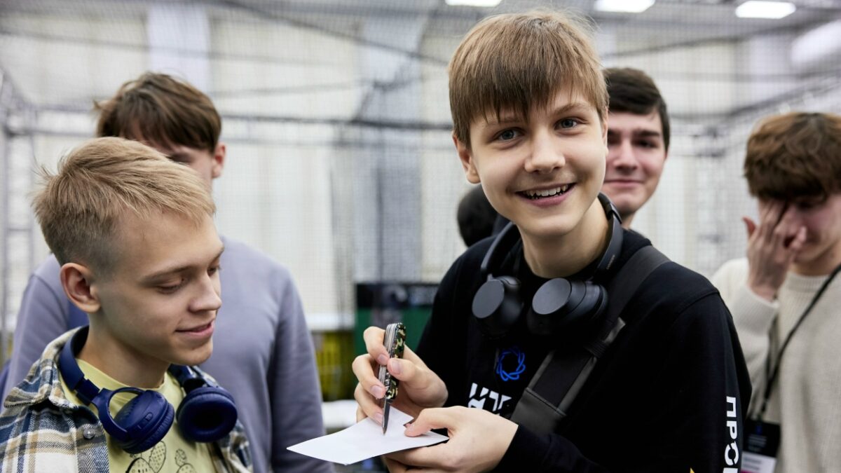 Проект «Белый Хакер» помогает детям защититься от мошенников