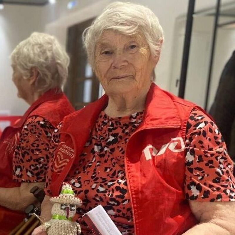 Людмила Шинкаренко: история самого возрастного волонтёра