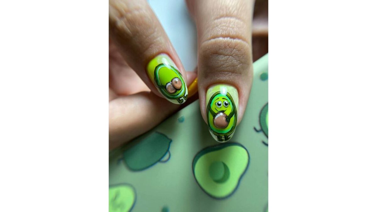 3D, паутина и металл: какой маникюр сделать весной 2026? Топ-10 дизайнов