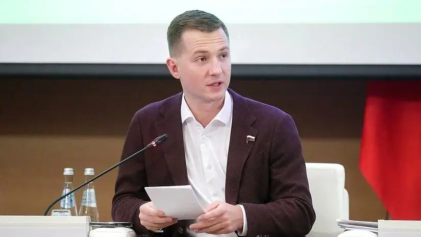 Поддержка для миллиона детей: депутат Артем Метелев рассказал, как наставники меняют Россию