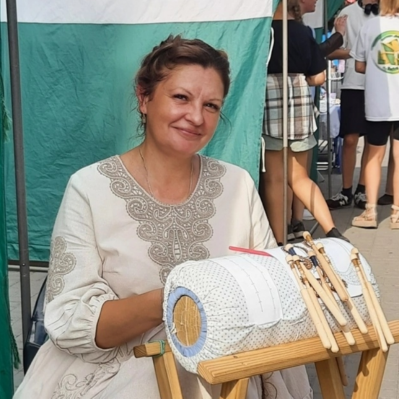 Плетёт кружево: Екатерина Корнилова возрождает традиции