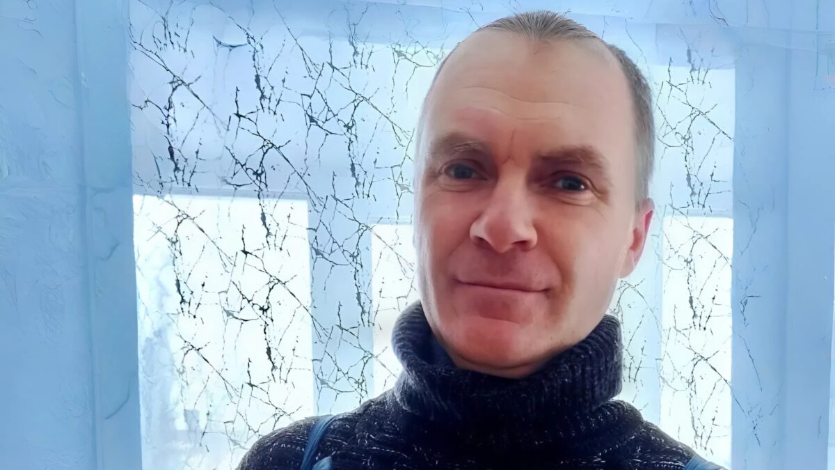 «Пот лил градом»: фельдшер добрался до юного пациента в снежную бурю на снегоходе