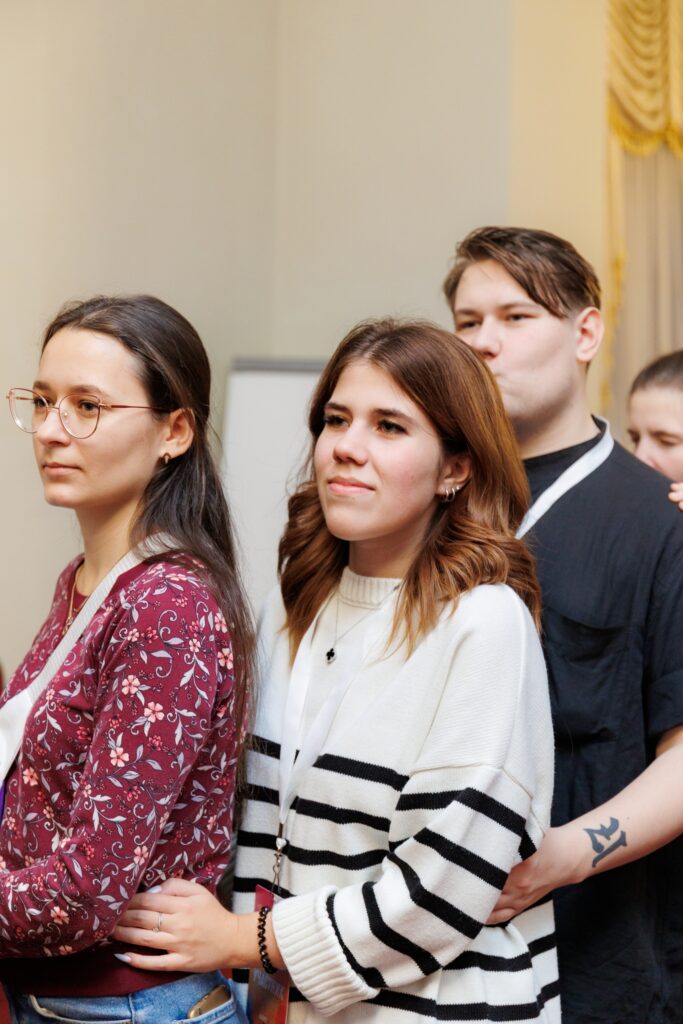 Несовпадение темпа развития