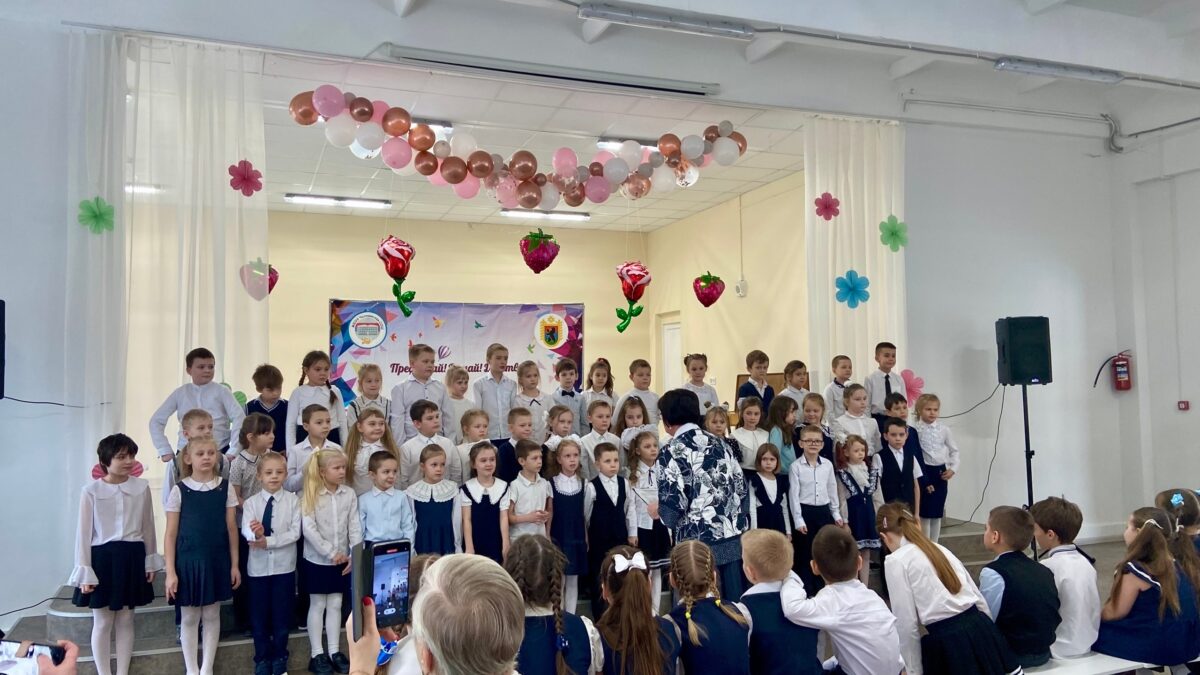 Март в Пряжинском районе: 70 волонтёров помогали на концертах, фестивалях, в пришкольном лагере