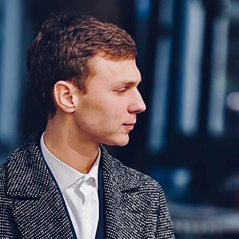 Парень спас девочку и её папу после атаки БПЛА в Туапсе