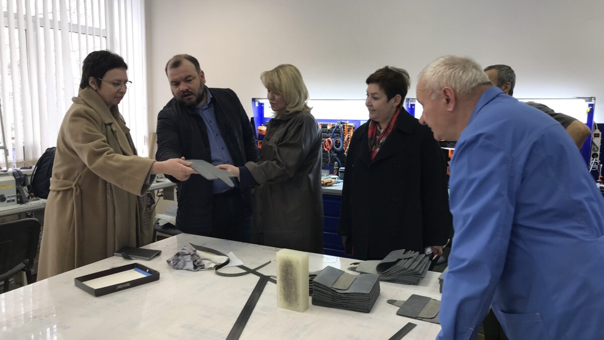 Заместитель председателя Государственного Фонда «Защитники Отечества» посетила «Тёплый приём»